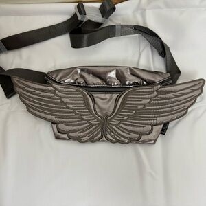 Flydelity Silver/Pewter Metallic Reflective Winged Fanny Pack